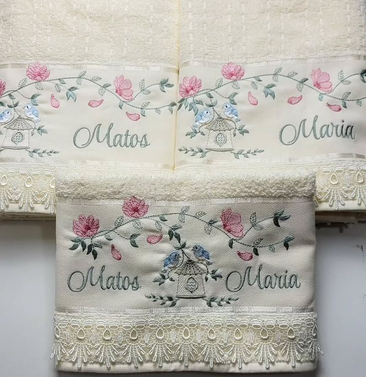 Conjunto con guipur de 3 piezas